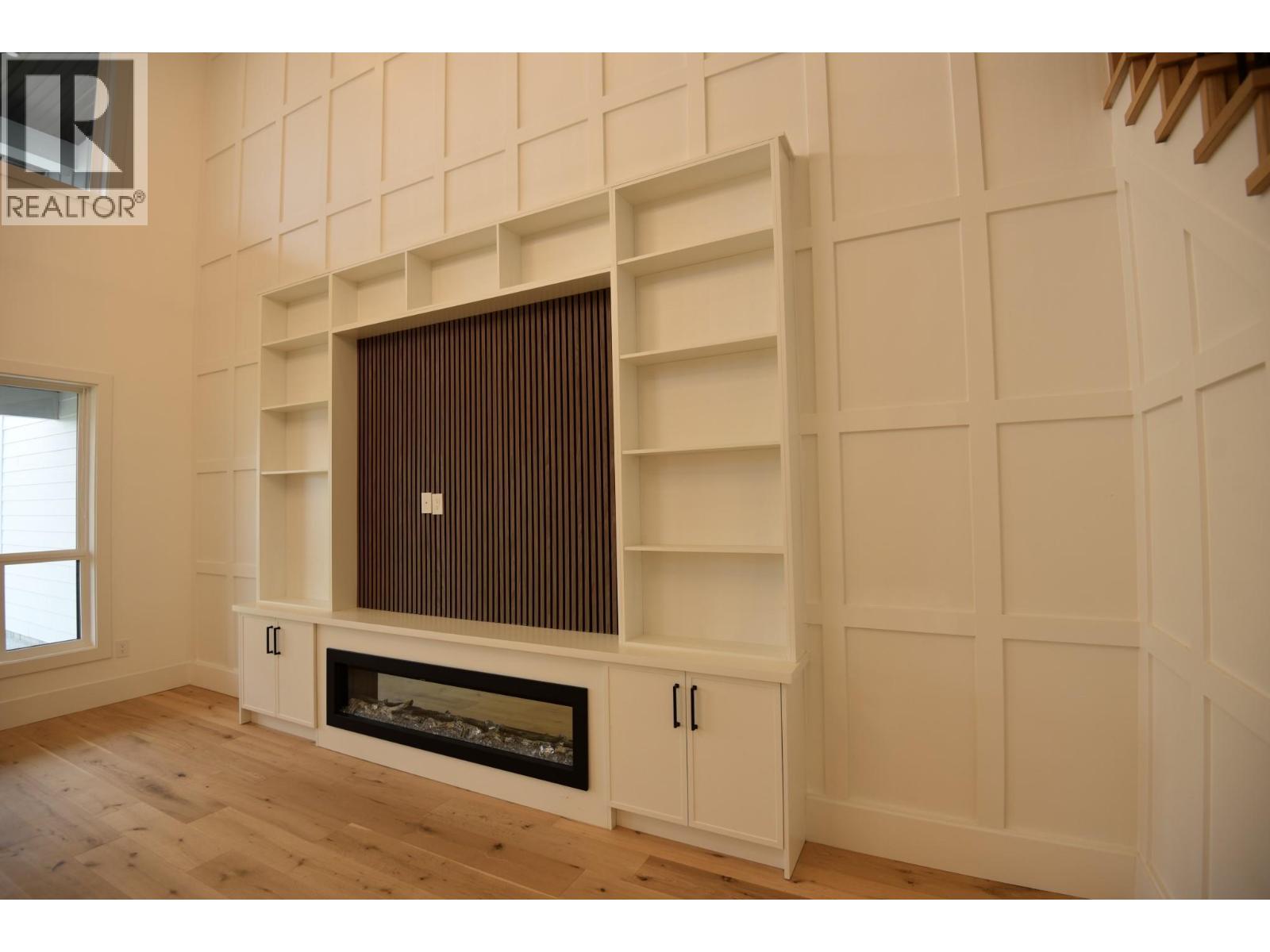 18 Chardonnay Court, Osoyoos, British Columbia  V0H 1V6 - Photo 3 - 10397300