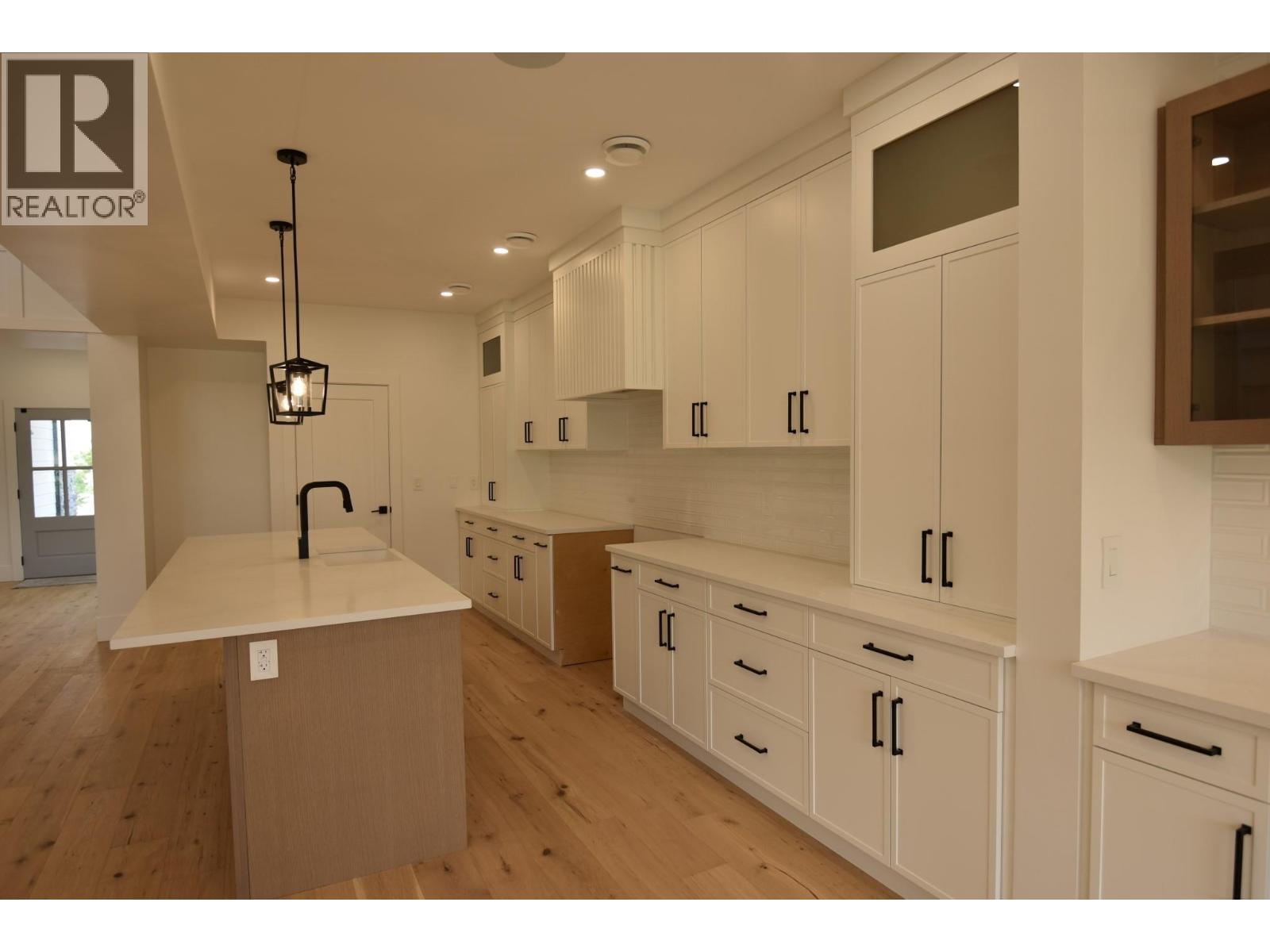 18 Chardonnay Court, Osoyoos, British Columbia  V0H 1V6 - Photo 10 - 10397300