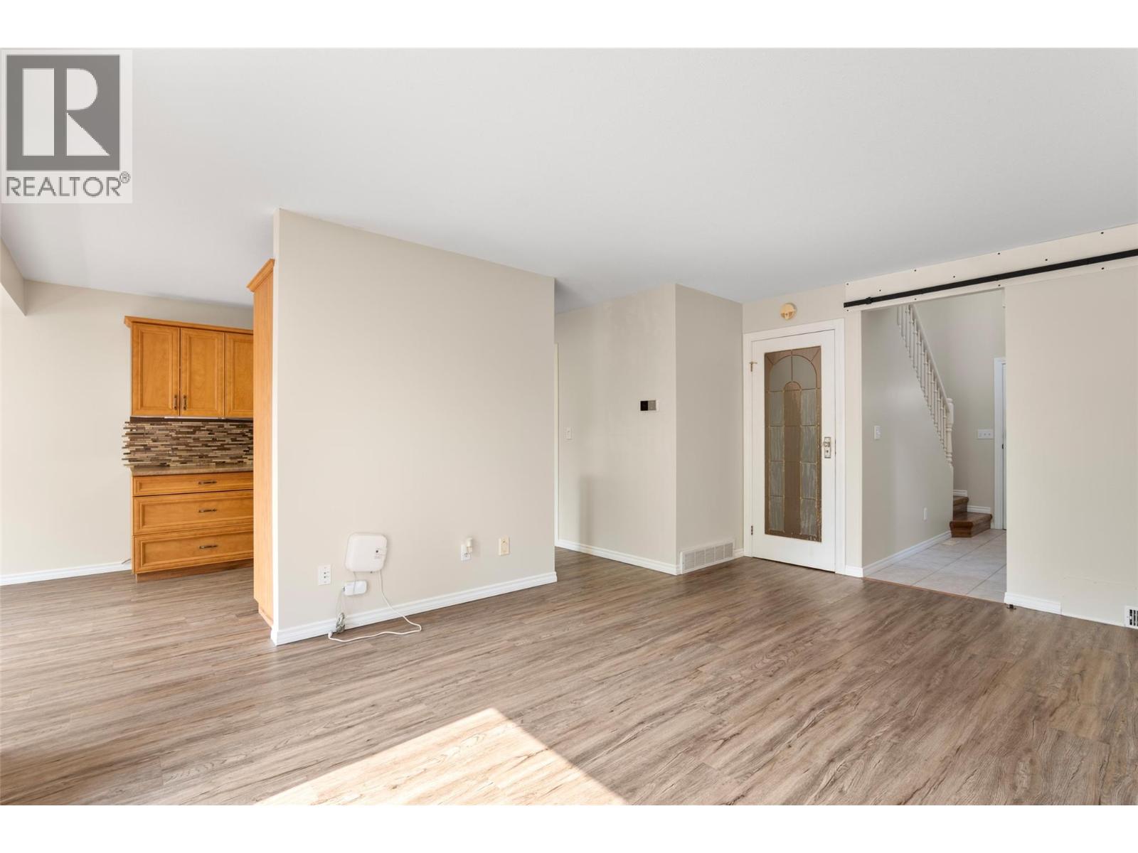 1750 Mckinley Court Unit# 6, Kamloops, British Columbia  V2E 2N5 - Photo 6 - 10397361