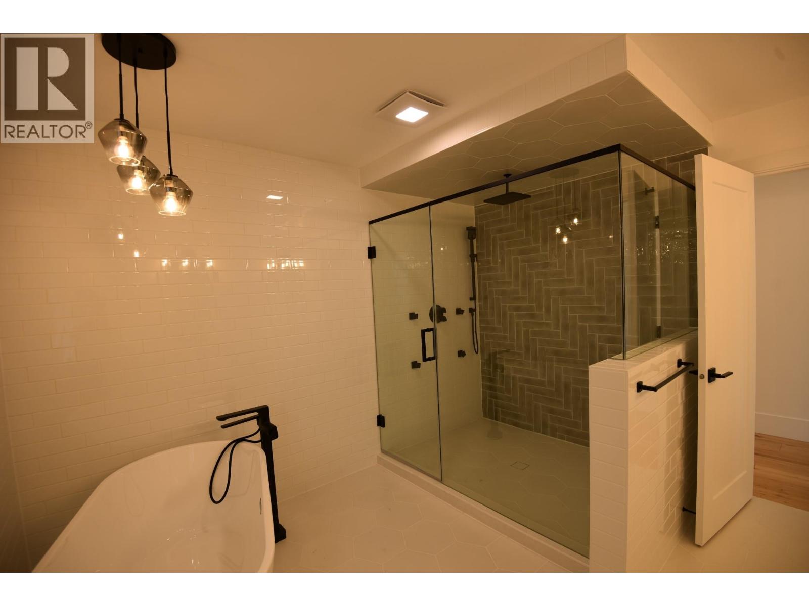 18 Chardonnay Court, Osoyoos, British Columbia  V0H 1V6 - Photo 20 - 10397300