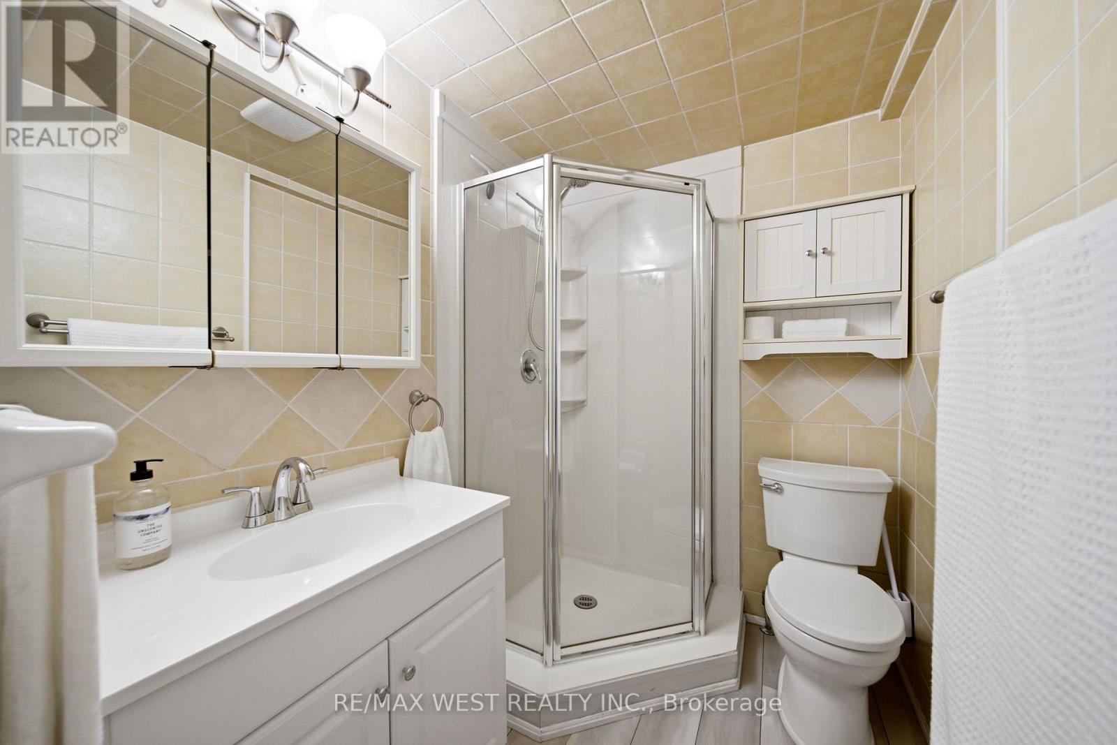 25 Batavia Avenue, Toronto, Ontario  M6N 4A1 - Photo 9 - W13663660