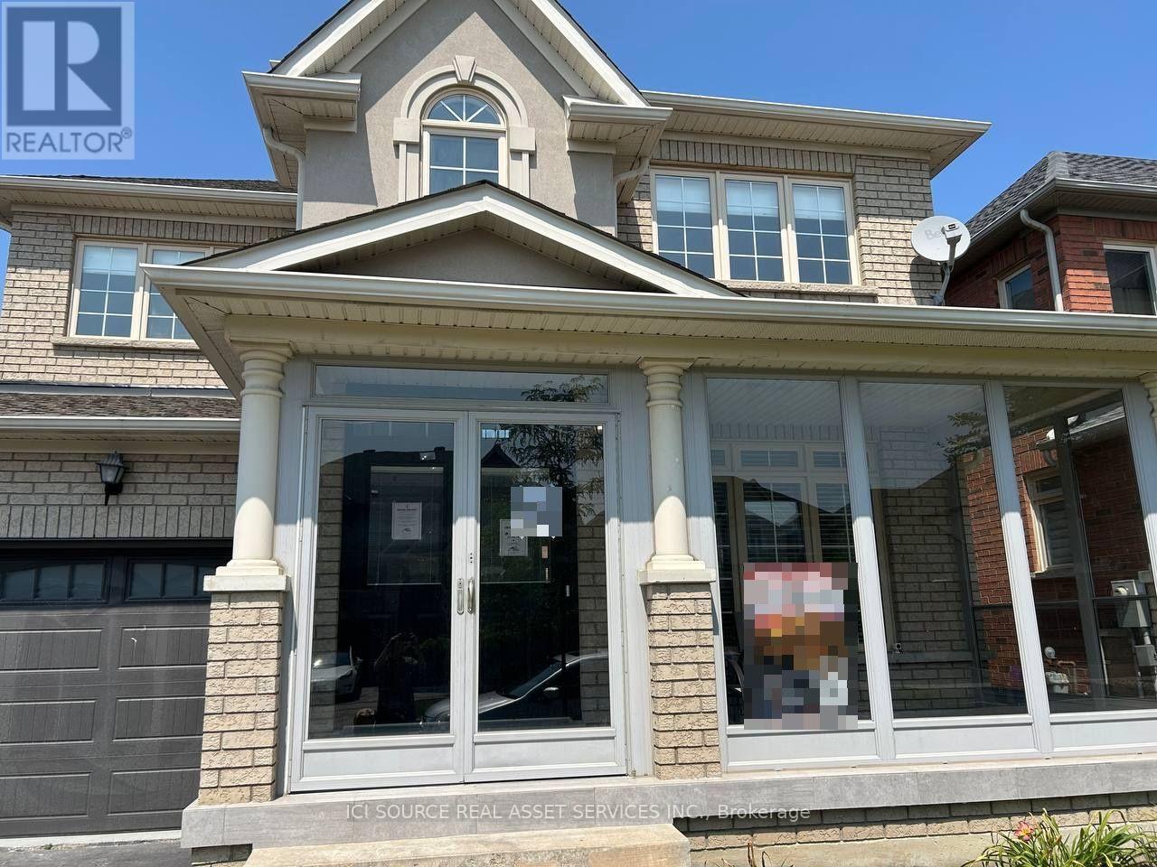 22 Castleview Crescent, Markham, Ontario  L6C 3C2 - Photo 3 - N13621640