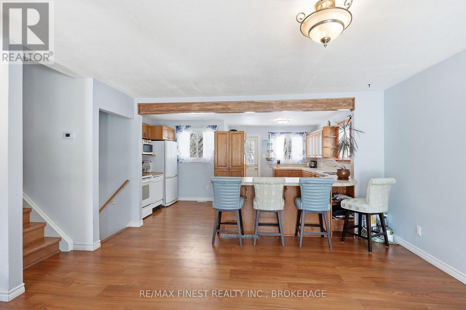676 LAURIER BOULEVARD, Brockville, Ontario