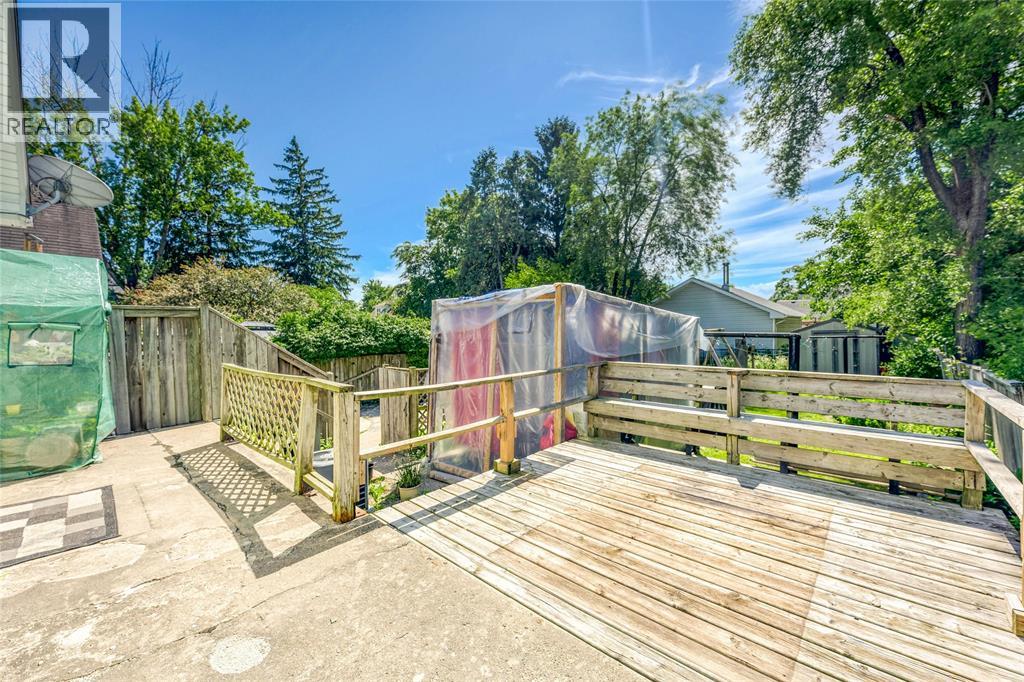 115 Collingwood Street, Sarnia, Ontario  N7T 6M8 - Photo 27 - 26019518