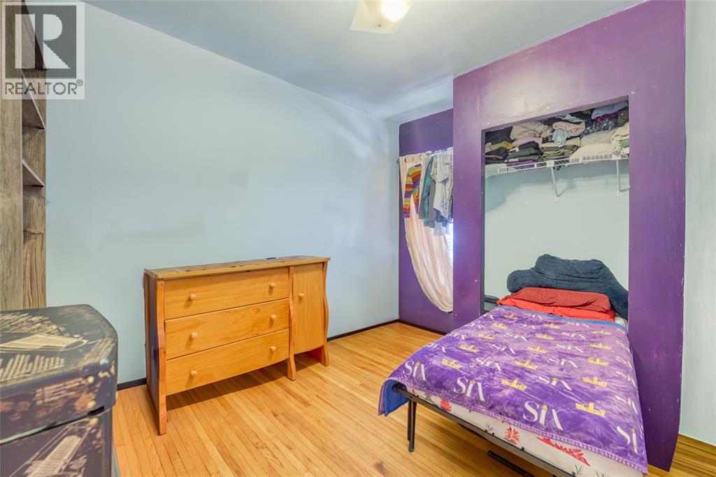 115 Collingwood Street, Sarnia, Ontario  N7T 6M8 - Photo 9 - 26019518