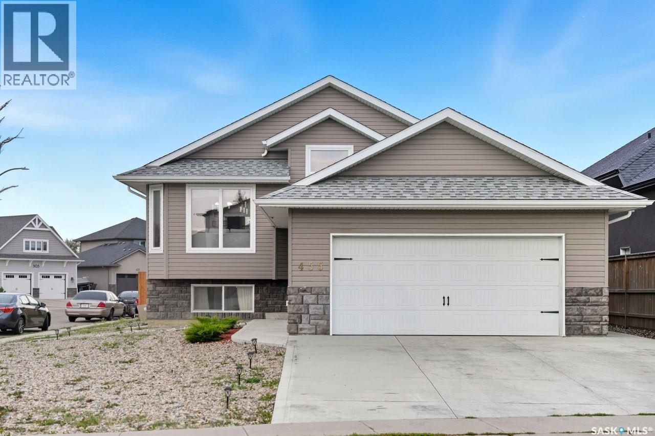 455 Hastings Crescent, Saskatoon, Saskatchewan  S7V 0C8 - Photo 1 - SK045273