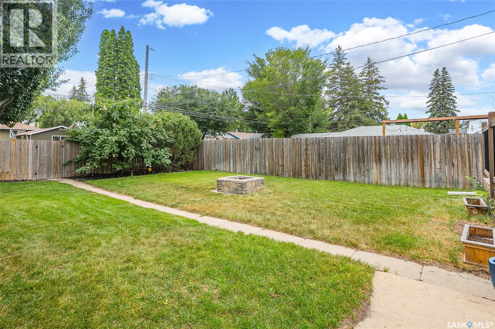 1714 Drinkle Street, Saskatoon, Saskatchewan  S7J 0P7 - Photo 31 - SK045156