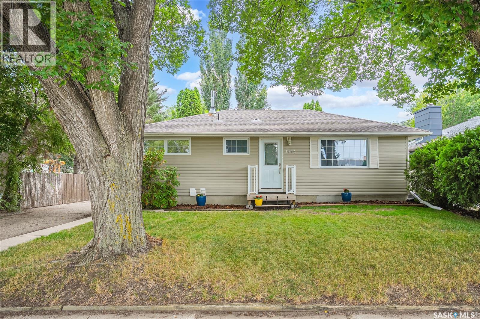 1714 Drinkle Street, Saskatoon, Saskatchewan  S7J 0P7 - Photo 37 - SK045156