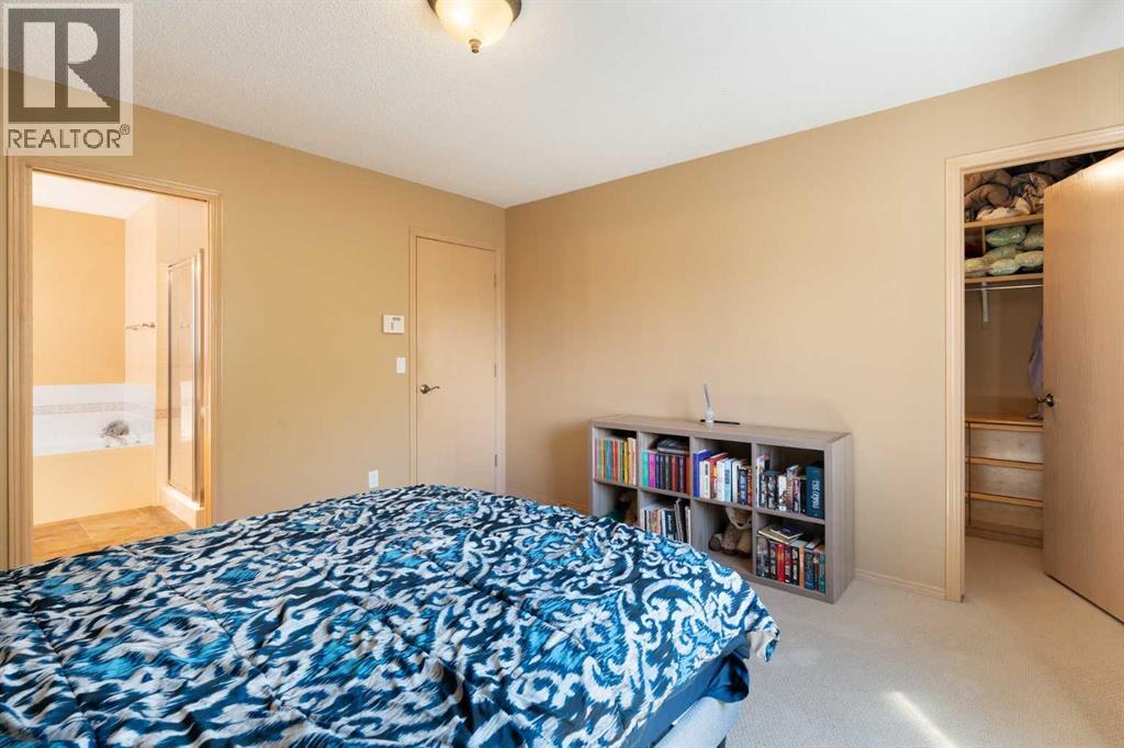 113 Sierra Vista Terrace Sw, Calgary, Alberta  T3H 3C4 - Photo 20 - A2309087