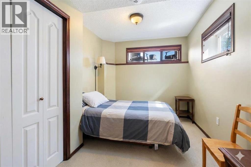 113 Sierra Vista Terrace Sw, Calgary, Alberta  T3H 3C4 - Photo 32 - A2309087