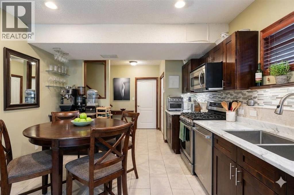 113 Sierra Vista Terrace Sw, Calgary, Alberta  T3H 3C4 - Photo 27 - A2309087