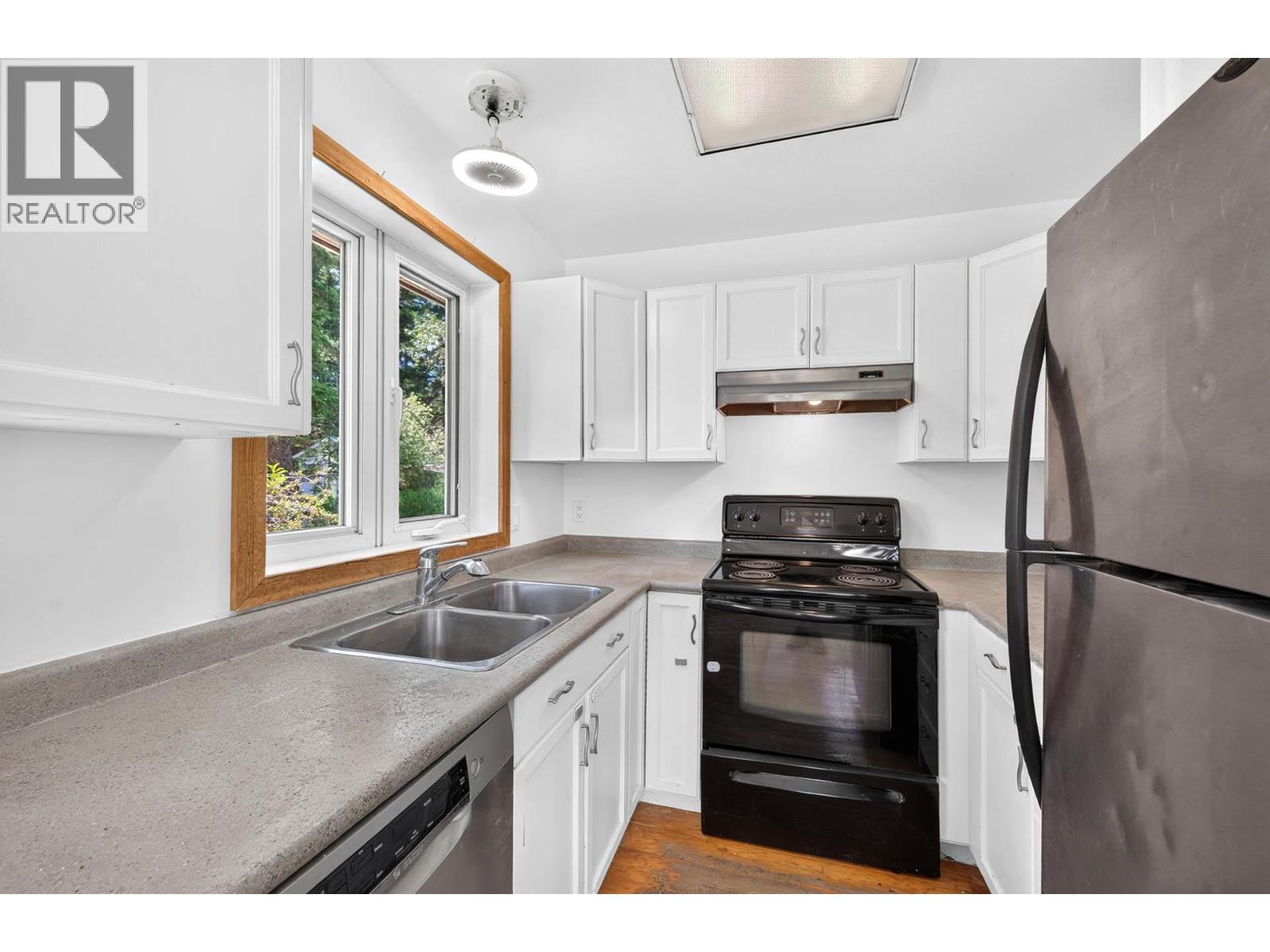 9043 Doyle Road, Kamloops, British Columbia  V0E 1Z0 - Photo 7 - 10393895
