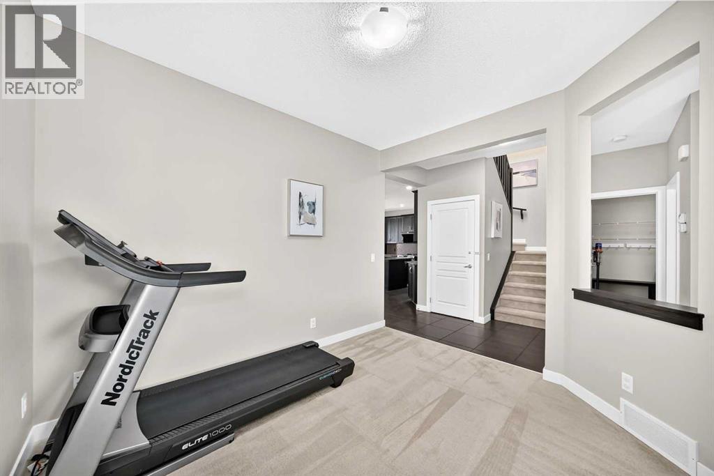 673 Panatella Boulevard NW, Calgary, Alberta  T3K 0C2 - Photo 7 - A2328169