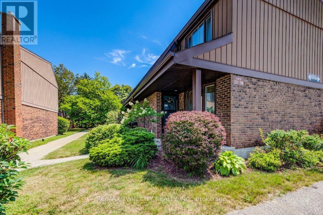15 - 285 Sandowne Drive, Waterloo, Ontario N2K 2C1 - Photo 2 - X13618142
