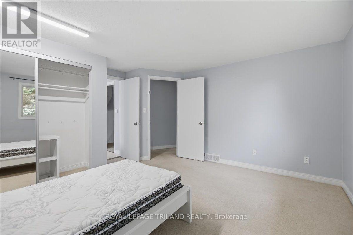4 Chepstow Gate, London North, Ontario  N6G 3S7 - Photo 11 - X13663948