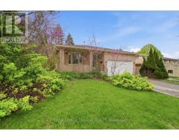 4 CHEPSTOW GATE, London North, Ontario
