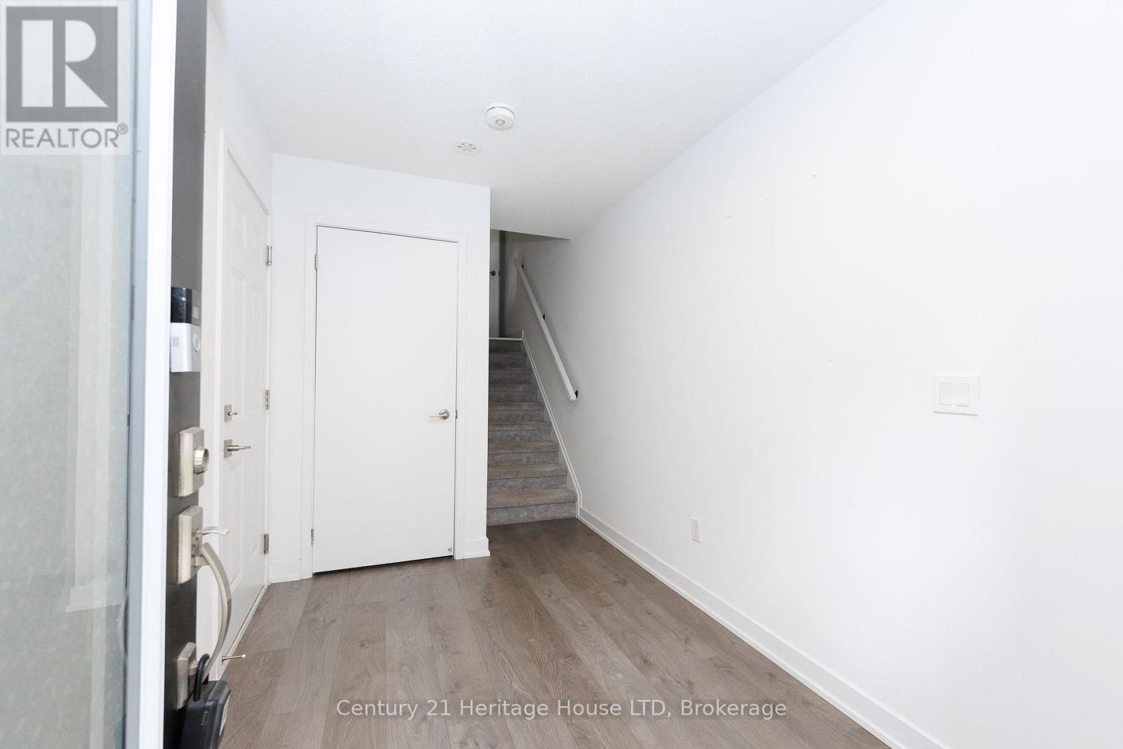 55 - 1121 Cooke Boulevard, Burlington, Ontario  L7T 0C3 - Photo 2 - W13663926