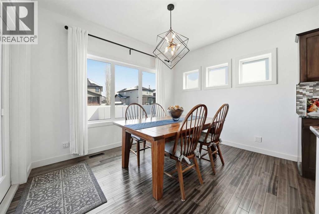 118 Viscount Drive, Red Deer, Alberta  T4R 0M6 - Photo 11 - A2317832