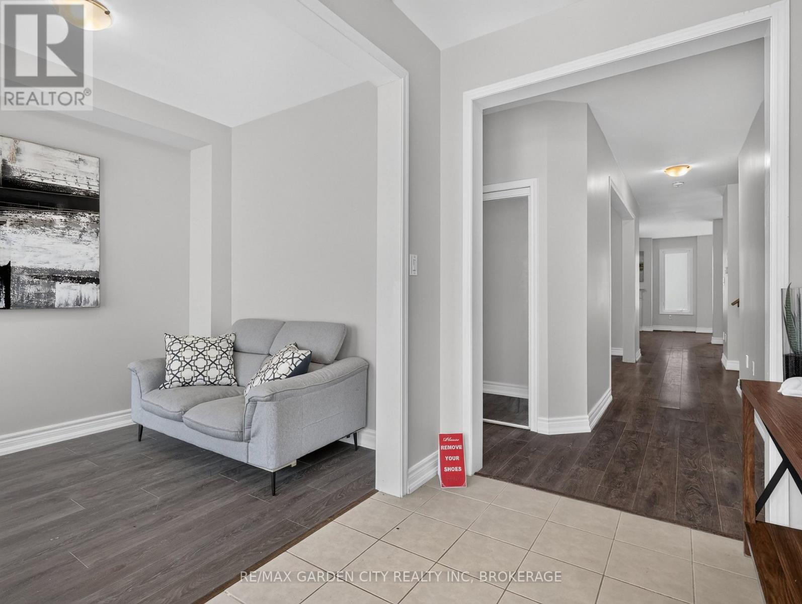 7568 Tupelo Crescent, Niagara Falls, Ontario  L2H 3S5 - Photo 8 - X13663818