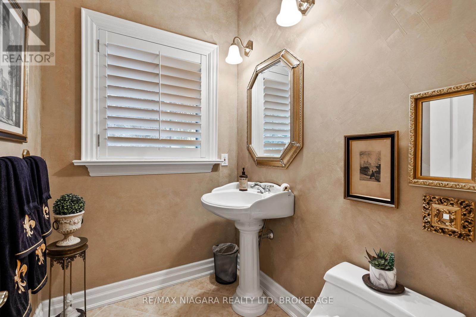 9 Lucia Court, Niagara-On-The-Lake (Town), Ontario  L0S 1J0 - Photo 22 - X13663838