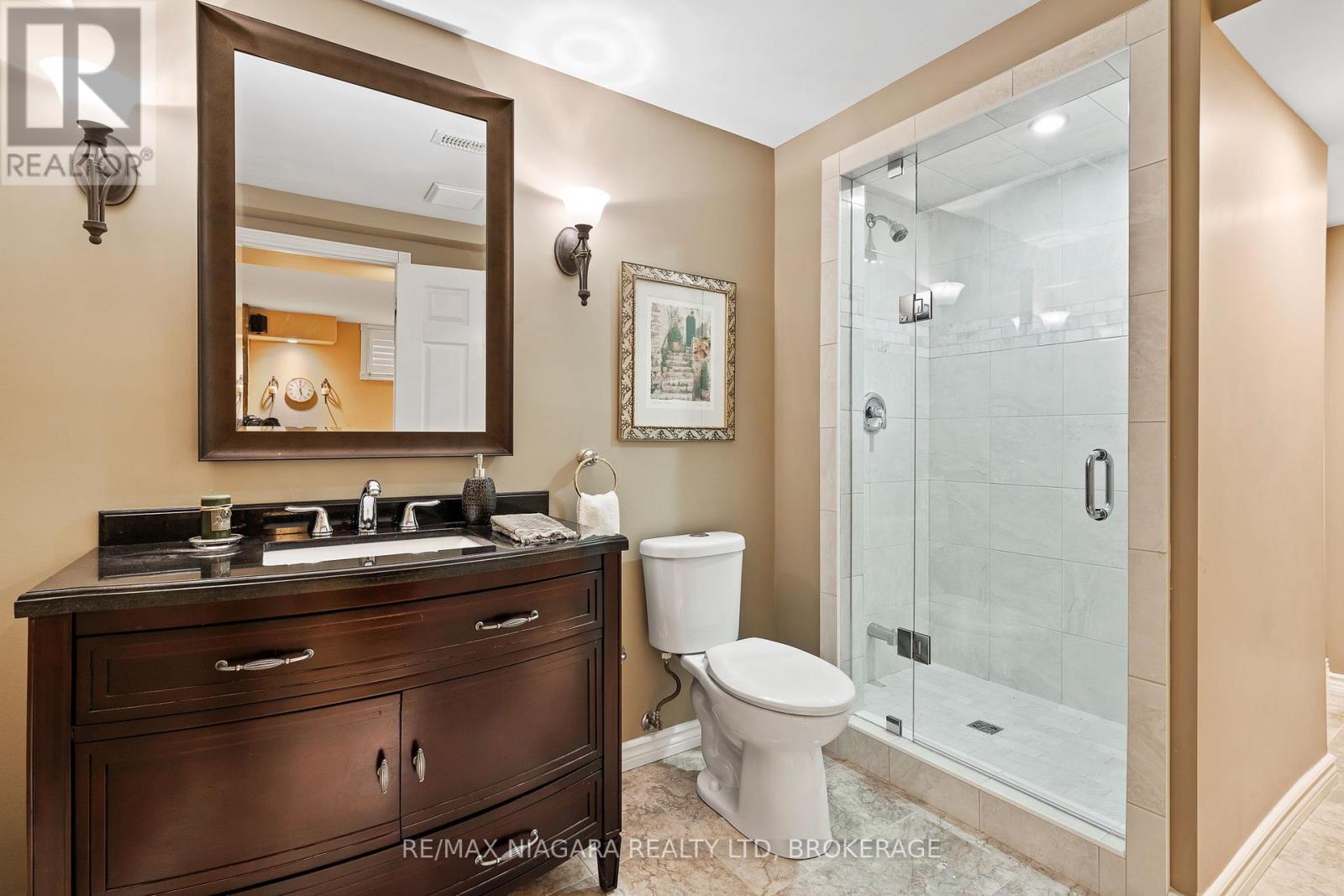 9 Lucia Court, Niagara-On-The-Lake (Town), Ontario  L0S 1J0 - Photo 32 - X13663838