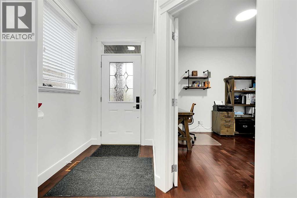 6 Aspen Stone Mews Sw, Calgary, Alberta  T3H 5Z1 - Photo 4 - A2335287