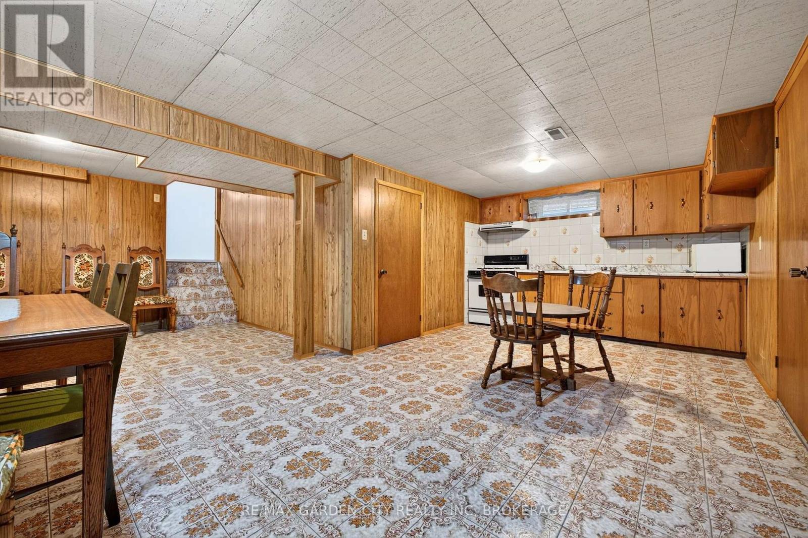 145 Adis Avenue, Hamilton, Ontario  L9C 6T9 - Photo 35 - X13663904