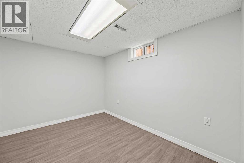 875 Pinecliff Drive Ne, Calgary, Alberta  T1Y 3Y3 - Photo 31 - A2335715