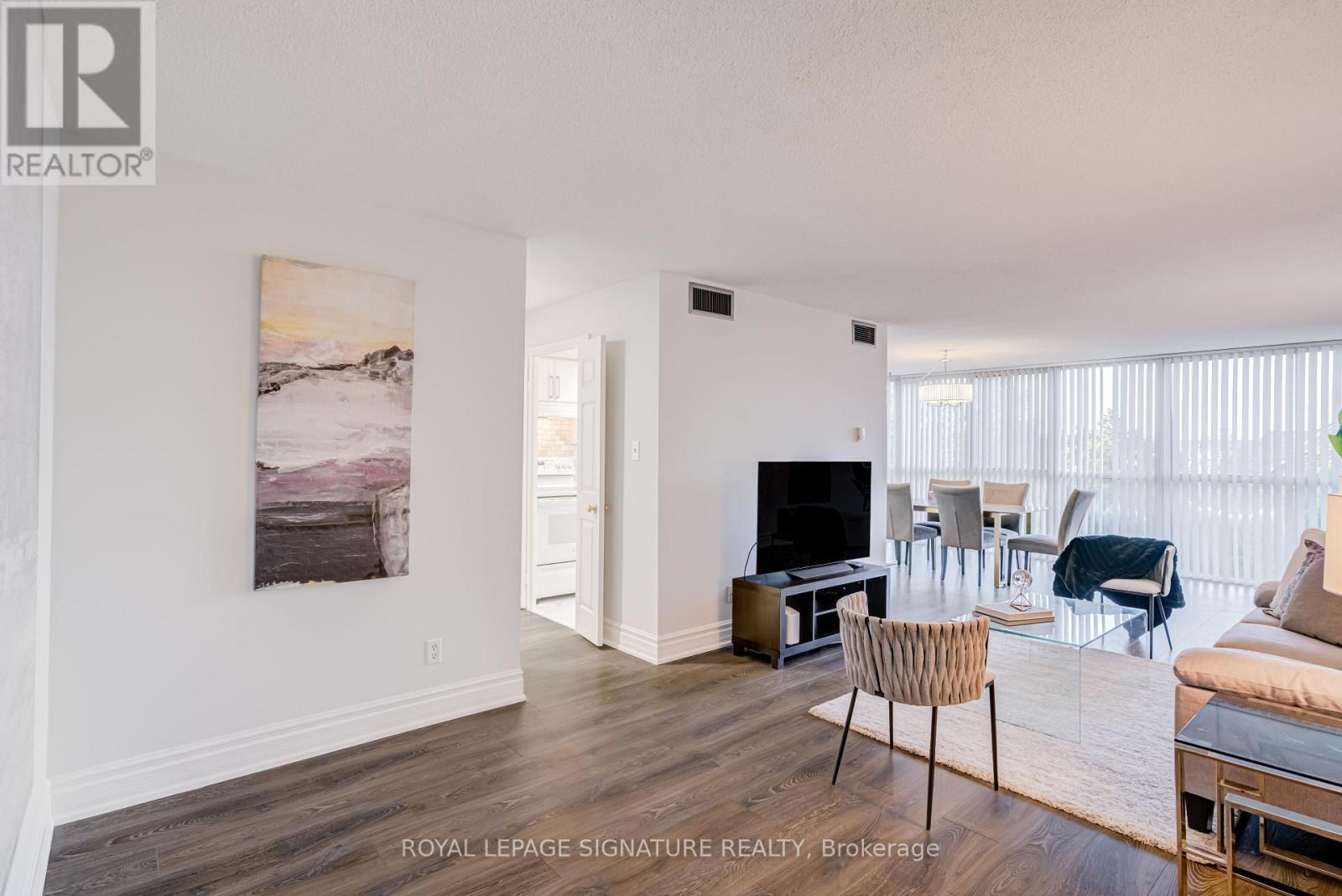 405 - 880 Dundas Street W, Mississauga, Ontario  L5C 4H3 - Photo 8 - W13457402