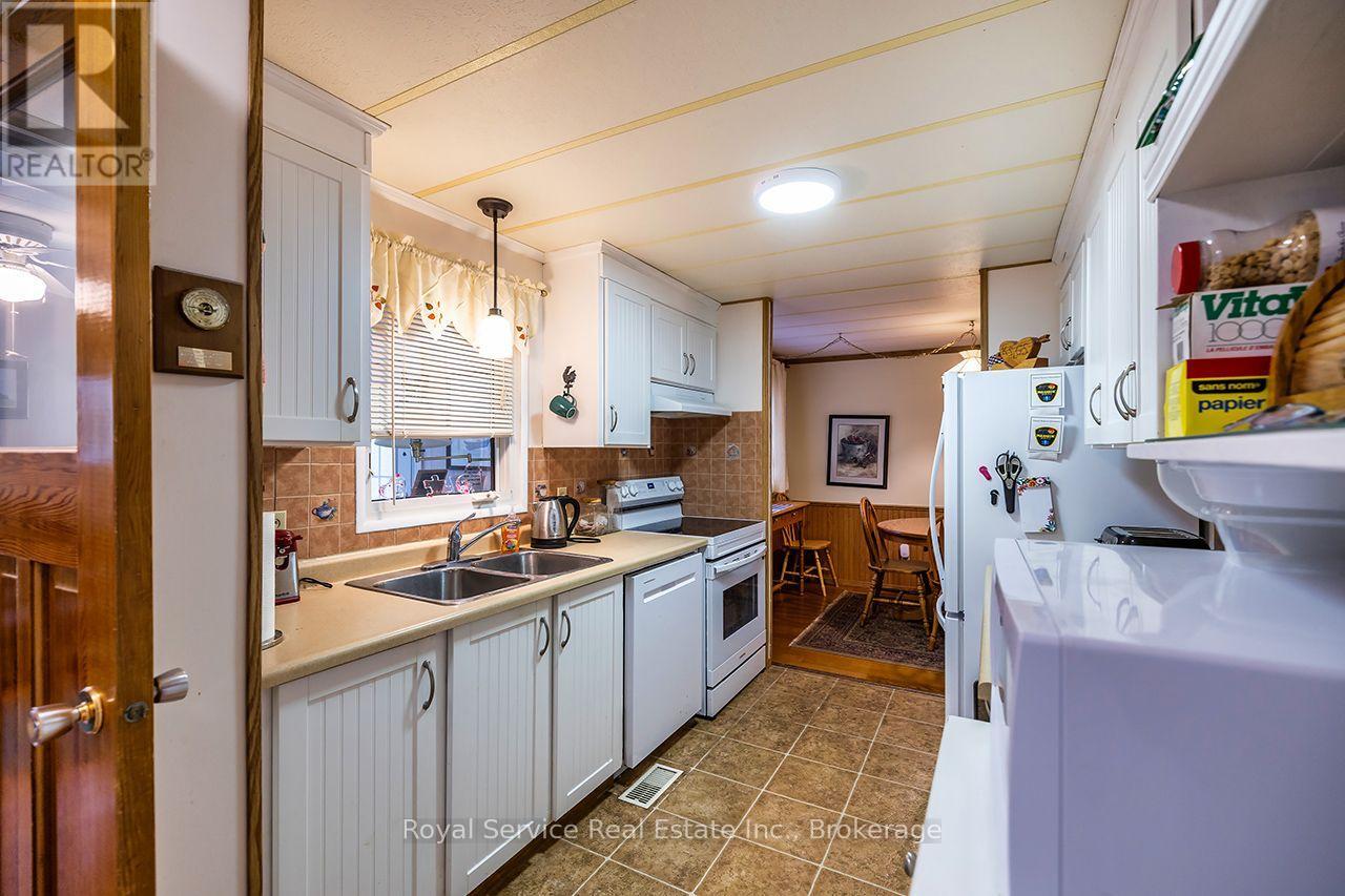 16 Vista Drive, Kawartha Lakes, Ontario  K9V 0H7 - Photo 10 - X13663808