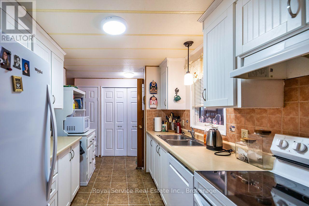 16 Vista Drive, Kawartha Lakes, Ontario  K9V 0H7 - Photo 9 - X13663808
