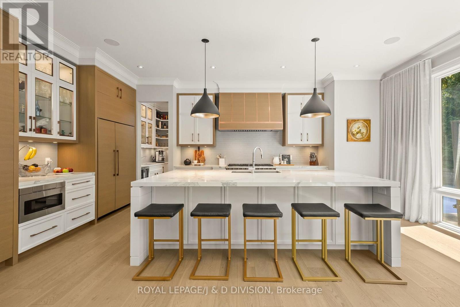5 Pine Forest Road, Toronto, Ontario  M4N 3E6 - Photo 10 - C13663864