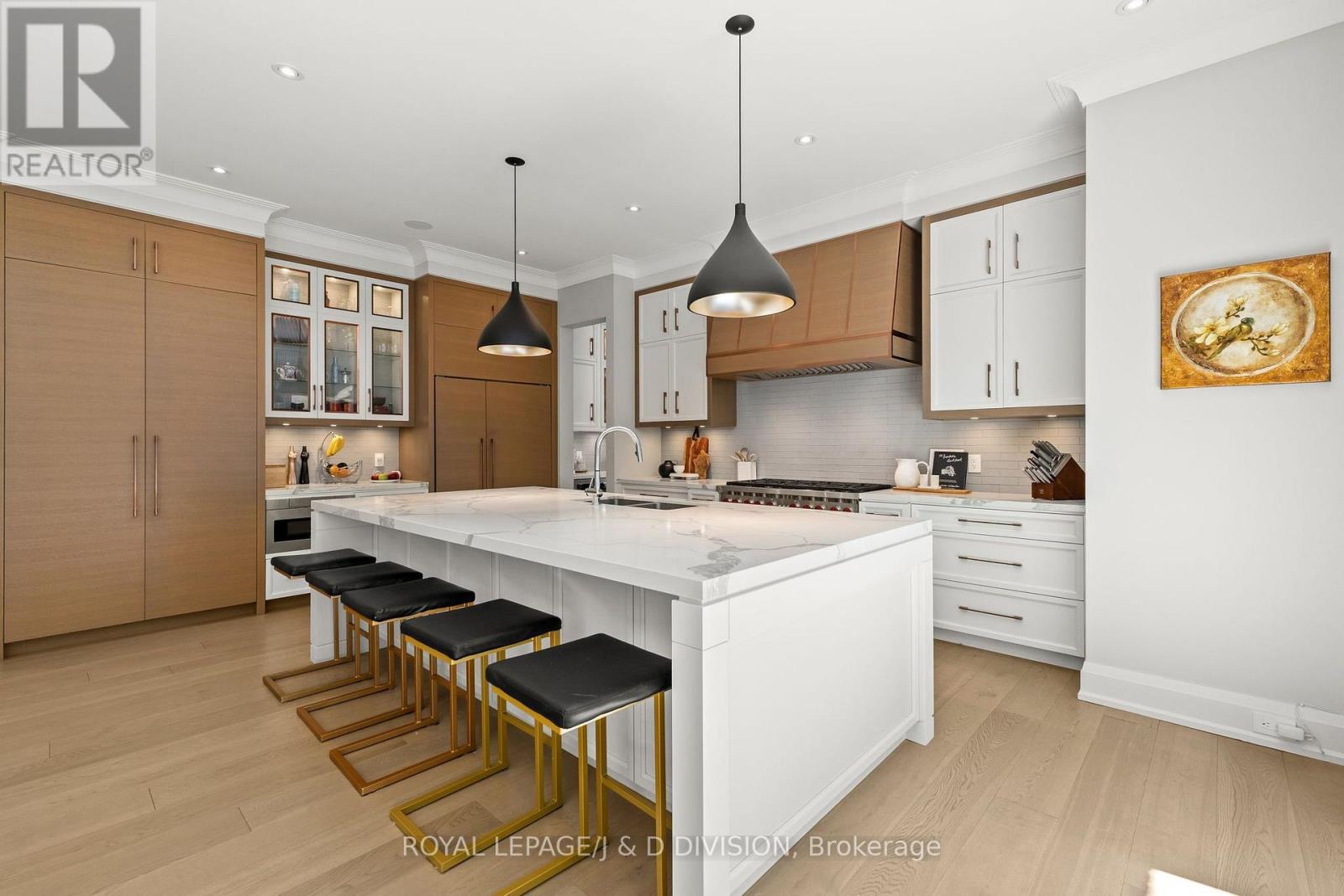 5 Pine Forest Road, Toronto, Ontario  M4N 3E6 - Photo 9 - C13663864