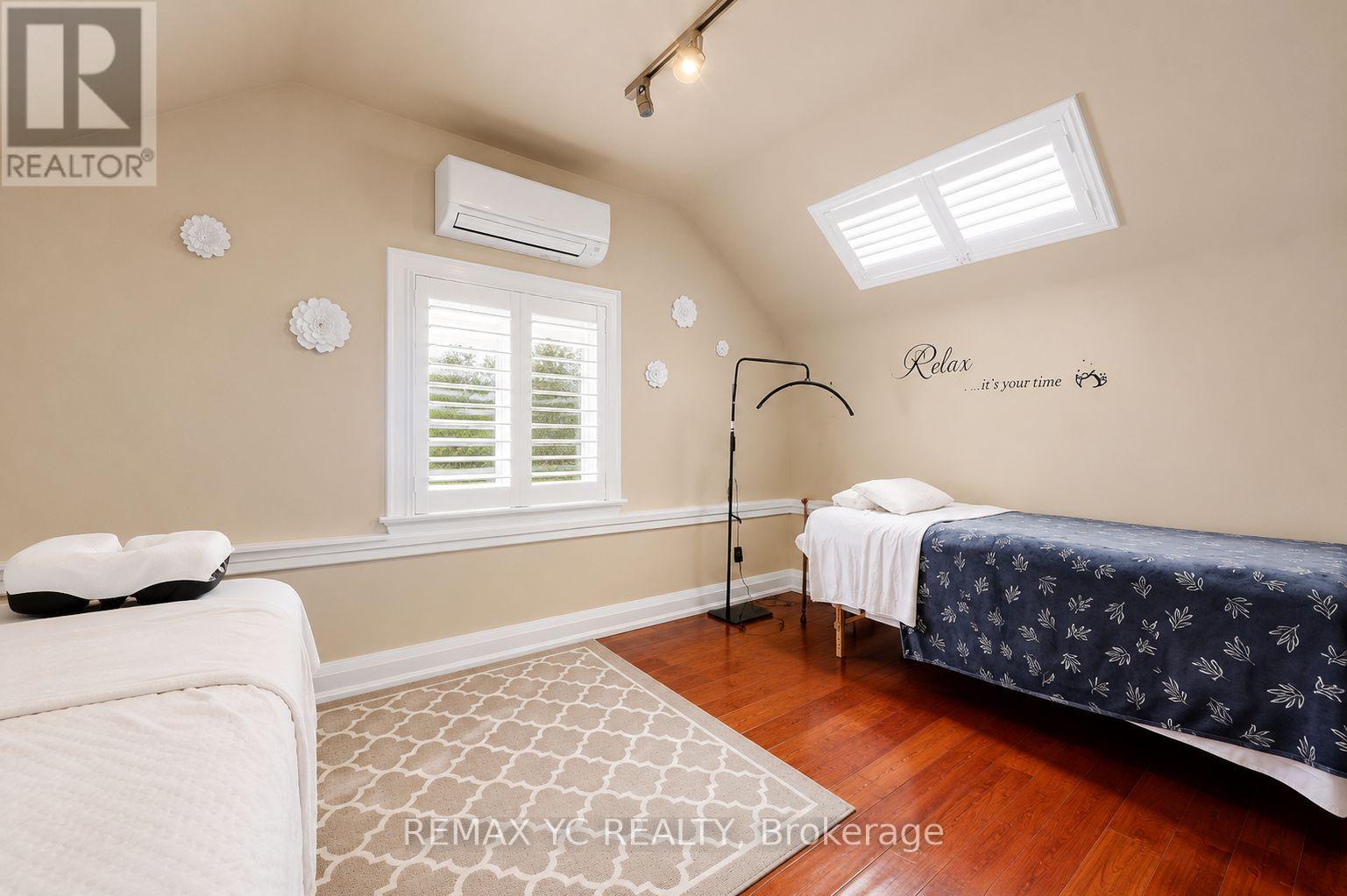 R2 - 99 Sheppard Avenue E, Toronto (Willowdale East), Ontario  M2N 3A3 - Photo 2 - C13663888
