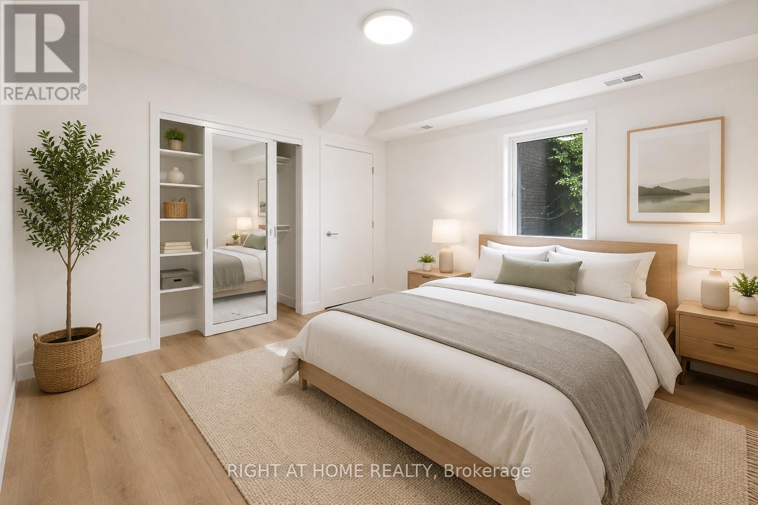 2 - 91 Barton Avenue, Toronto, Ontario  M6G 1P7 - Photo 3 - C13663906