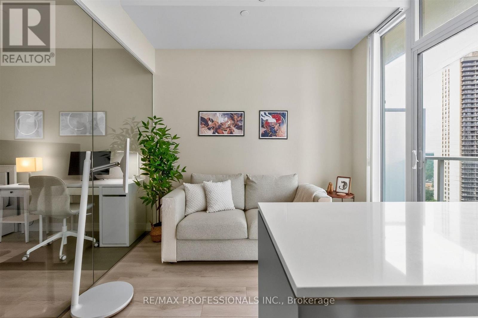 1102 - 33 Helendale Avenue, Toronto, Ontario  M4R 0A4 - Photo 16 - C13663996