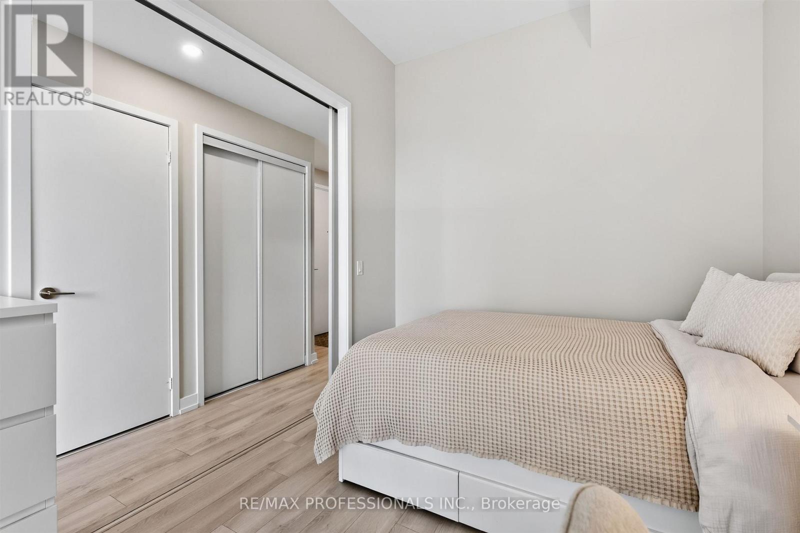 1102 - 33 Helendale Avenue, Toronto, Ontario  M4R 0A4 - Photo 22 - C13663996