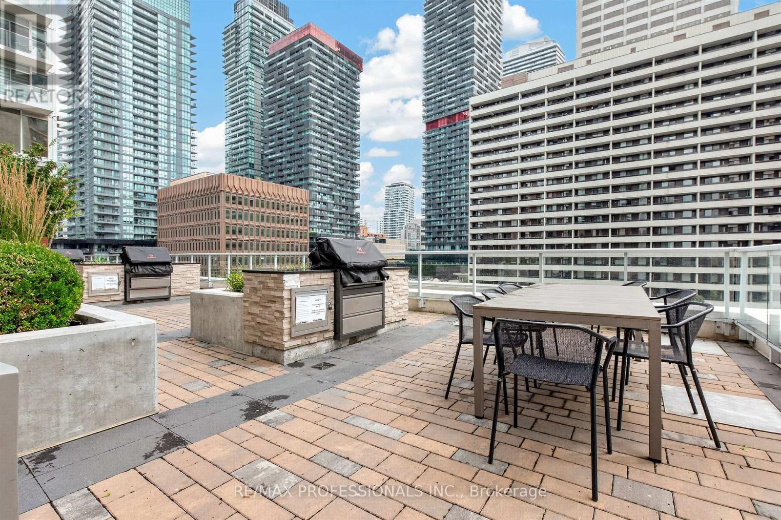 1102 - 33 Helendale Avenue, Toronto, Ontario  M4R 0A4 - Photo 33 - C13663996