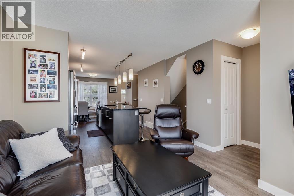 402, 1225 Kings Heights Way SE, Airdrie, Alberta  T4A 0T7 - Photo 9 - A2311855