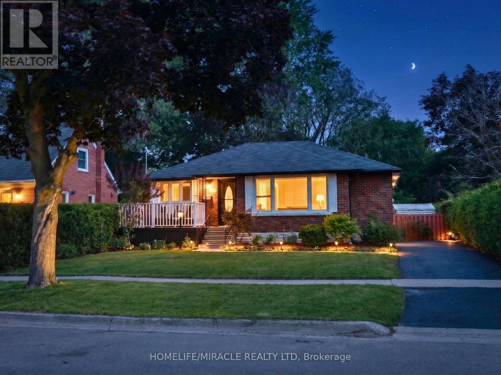 113 Pontiac Avenue, Oshawa (Centennial), Ontario  L1G 3M1 - Photo 3 - E13663820