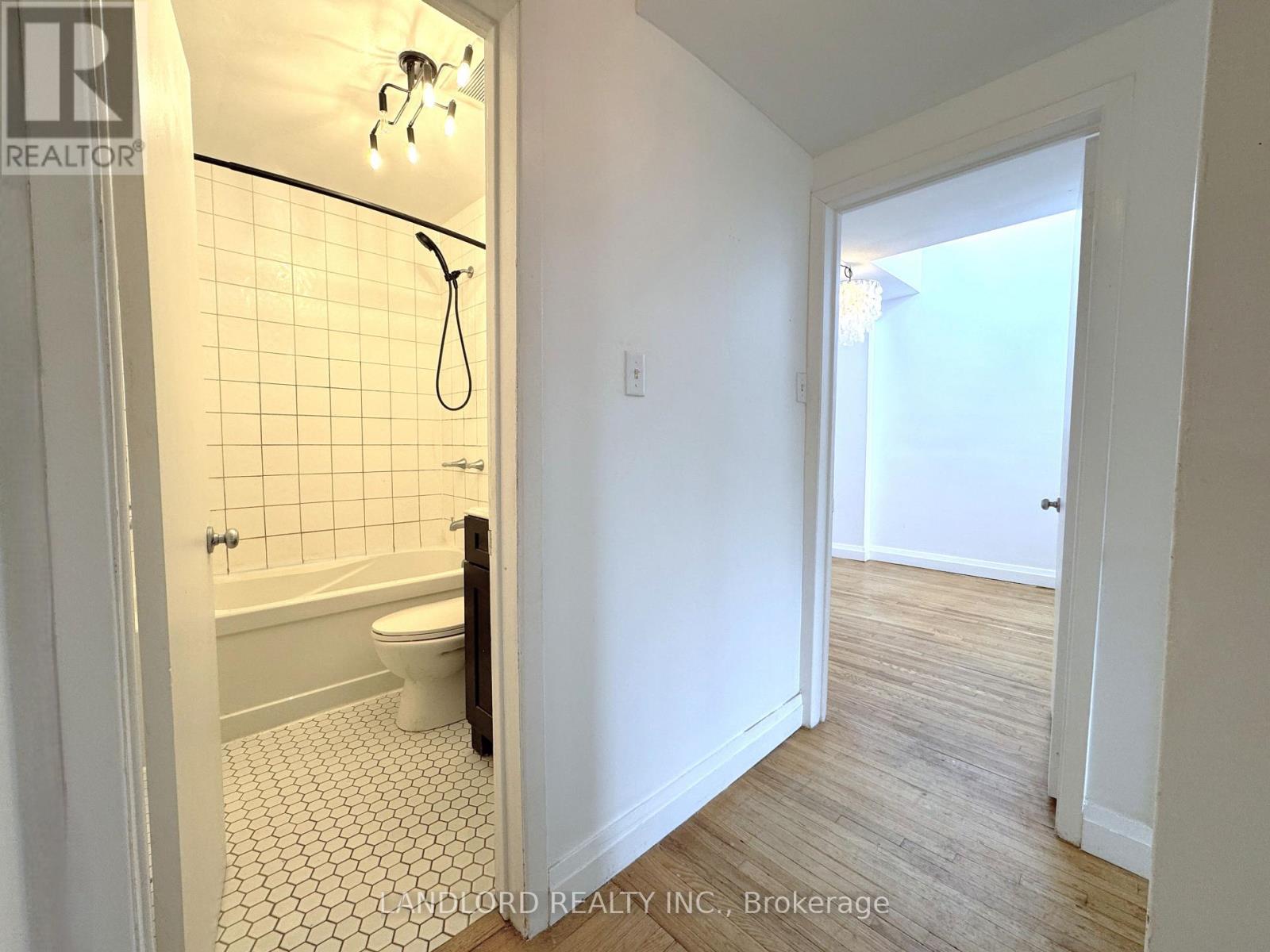B - 1175 Queen Street E, Toronto, Ontario  M4M 1L5 - Photo 12 - E13663858