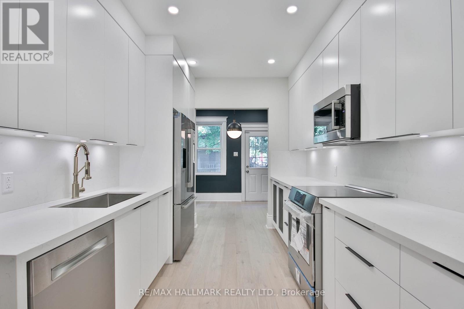 Main Fl - 639 Broadview Avenue, Toronto (North Riverdale), Ontario  M4K 2N9 - Photo 16 - E13663924