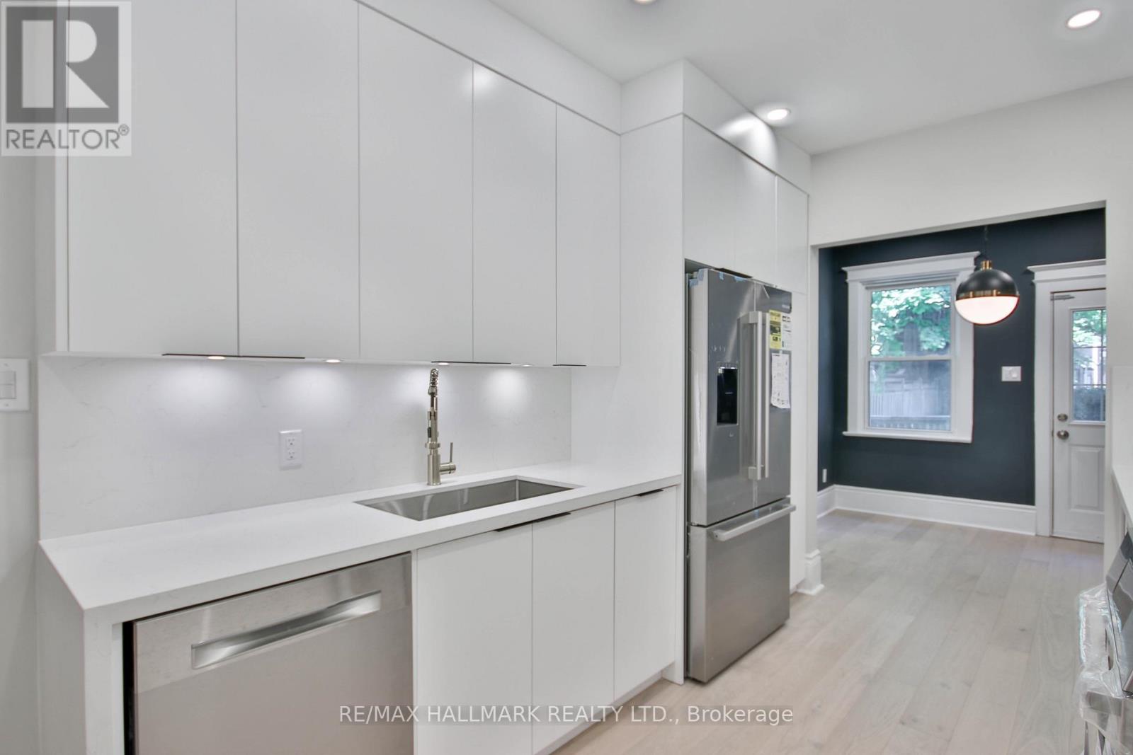 Main Fl - 639 Broadview Avenue, Toronto (North Riverdale), Ontario  M4K 2N9 - Photo 17 - E13663924