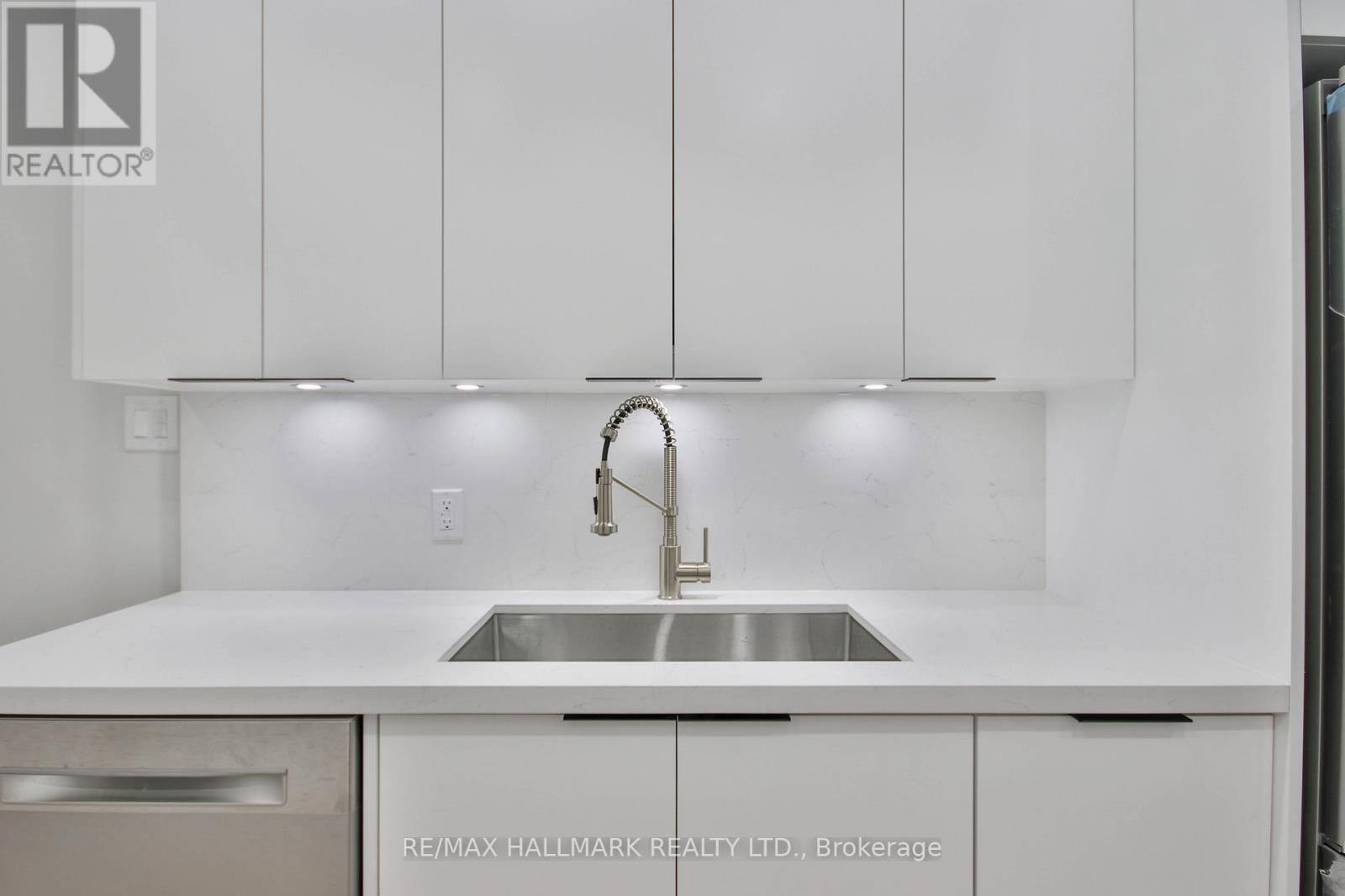 Main Fl - 639 Broadview Avenue, Toronto (North Riverdale), Ontario  M4K 2N9 - Photo 18 - E13663924