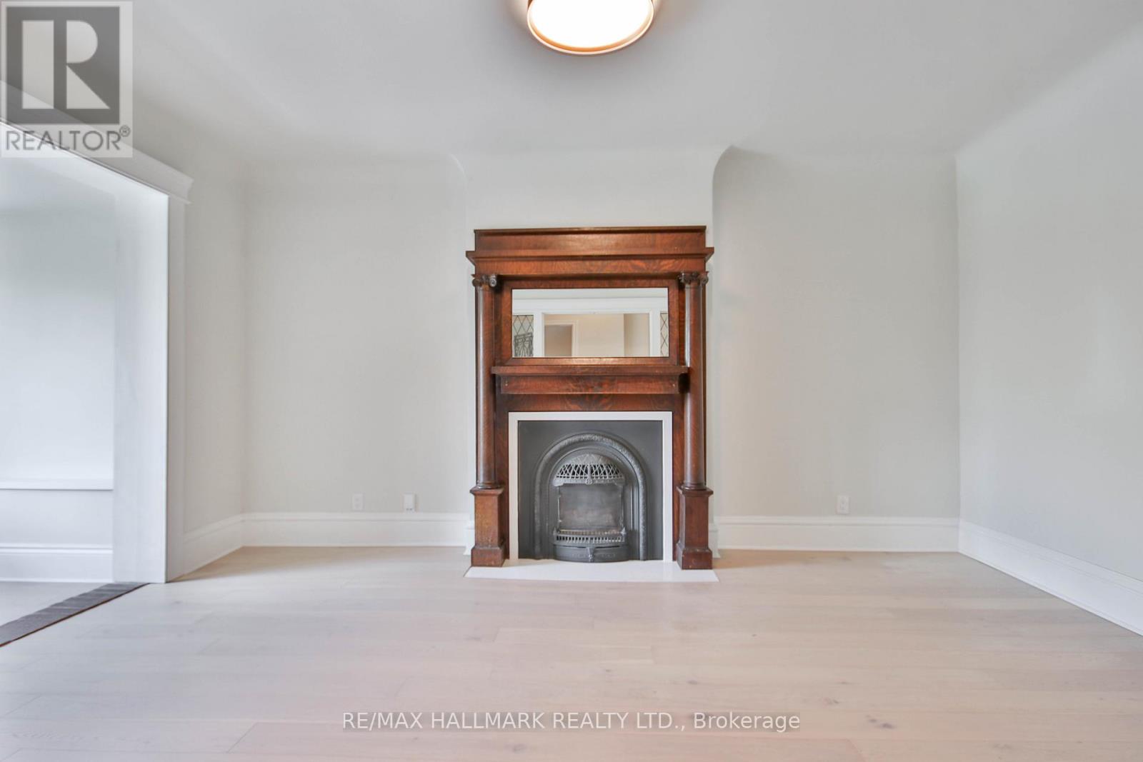 Main Fl - 639 Broadview Avenue, Toronto (North Riverdale), Ontario  M4K 2N9 - Photo 7 - E13663924