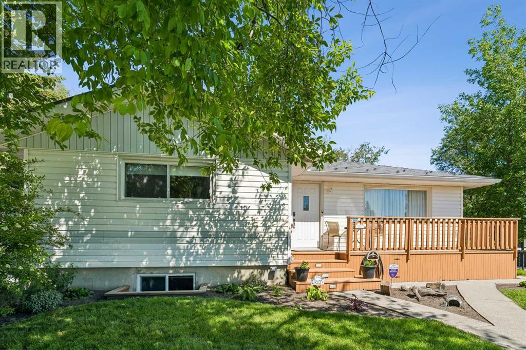 9403 Abbott Place Se, Calgary, Alberta  t2j 0z7 - Photo 2 - A2324085