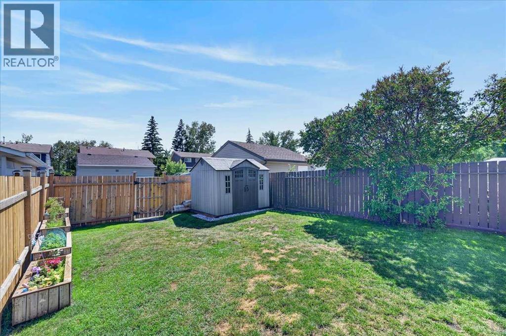 39 Midridge Gardens Se, Calgary, Alberta  T2X 1C4 - Photo 27 - A2333974