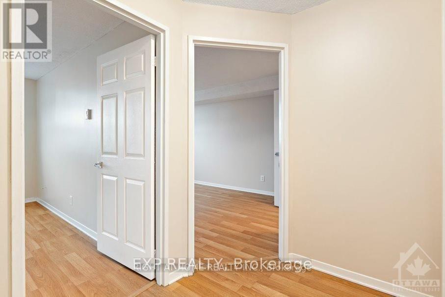 410 - 1440 Heron Road, Ottawa, Ontario  K1V 0X2 - Photo 11 - X13663898