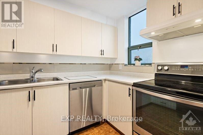410 - 1440 Heron Road, Ottawa, Ontario  K1V 0X2 - Photo 19 - X13663898