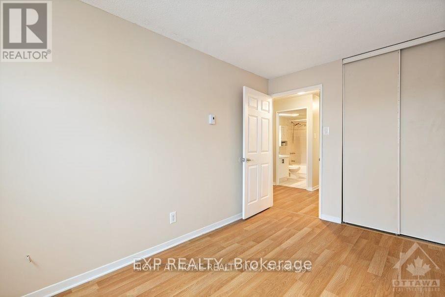 410 - 1440 Heron Road, Ottawa, Ontario  K1V 0X2 - Photo 8 - X13663898